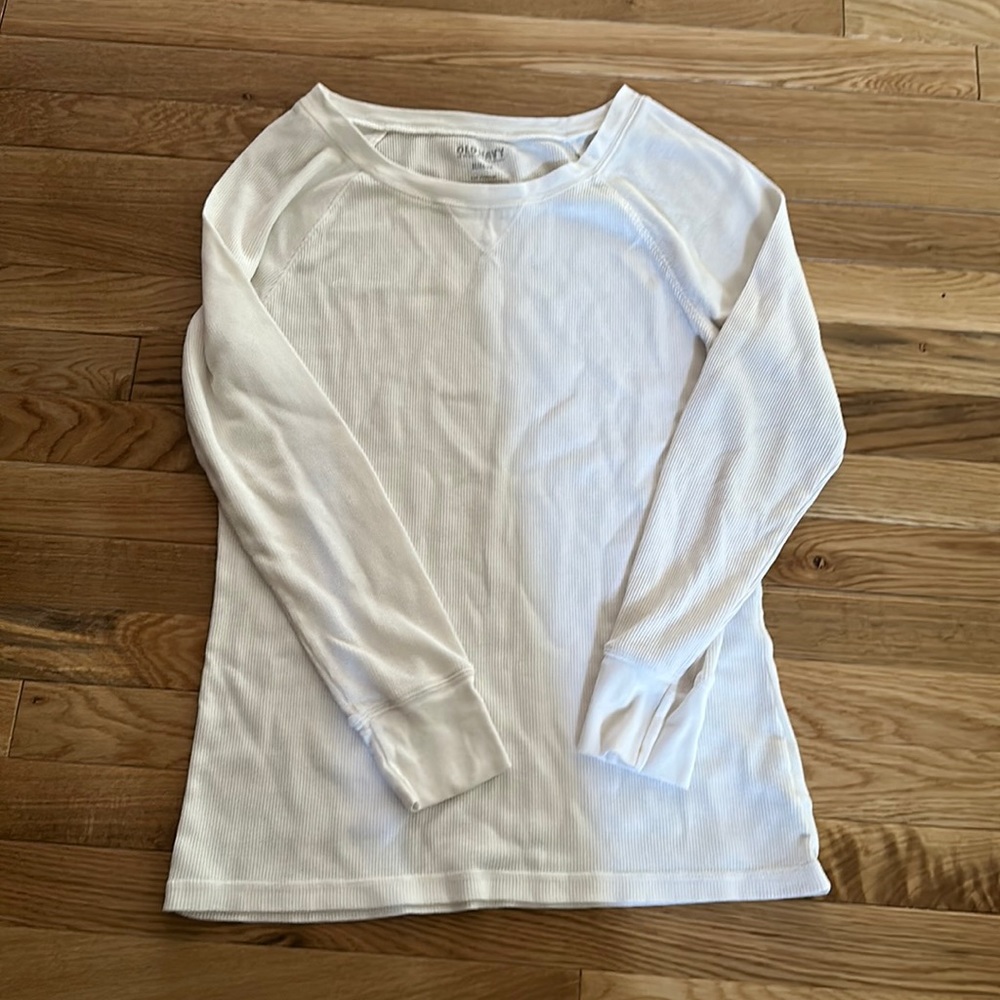 Old navy thermal shirt